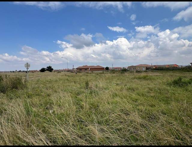 LAND FOR SALE IN WELGEDACHT